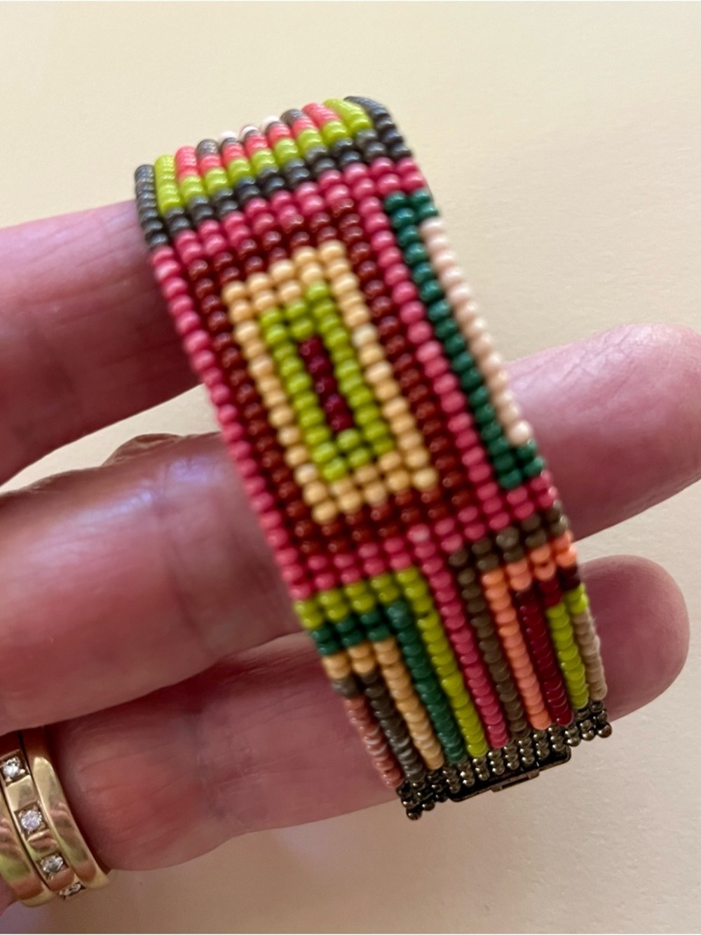 Colorful Seed Bead Bracelet - Geometric Pattern
